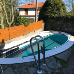 Réparez les dommages de votre piscine rapidement et efficacement avec un service professionnel Bruz